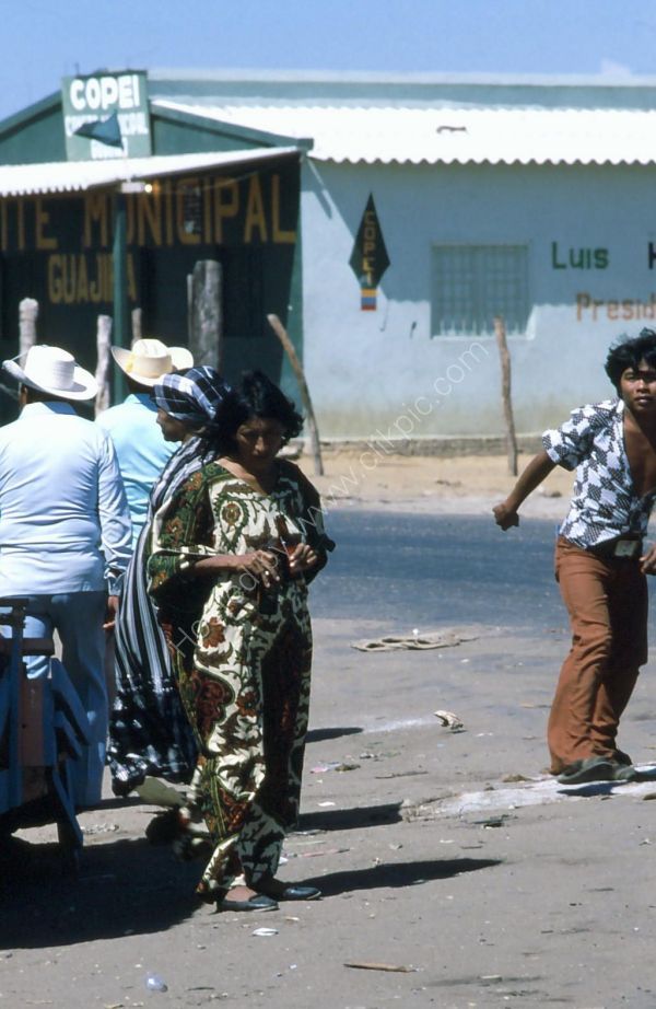 Venezuelan Women, Paraquaipoa, Sinamaica